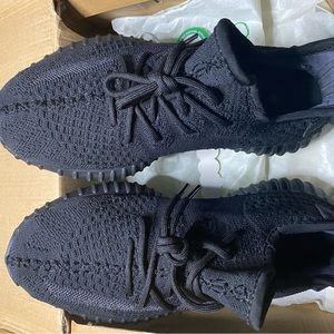 🎄SALE🎄 Yeezy Boost 350 V2 Onyx